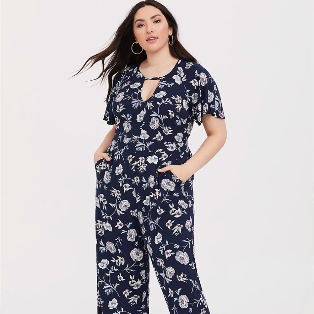 TORRID Plus Jumpsuit Navy Floral Challis Size 18